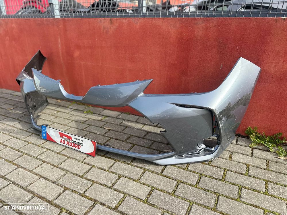 Parachoque Toyota corolla E21 - 3