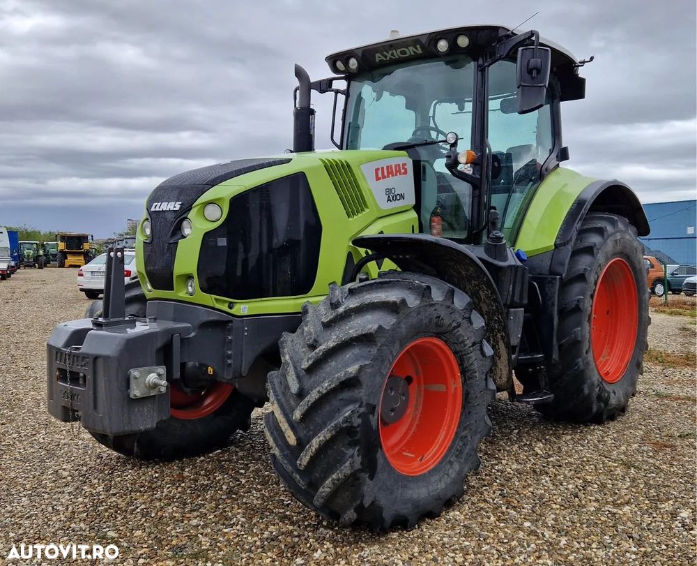 Claas AXION 810 - 1