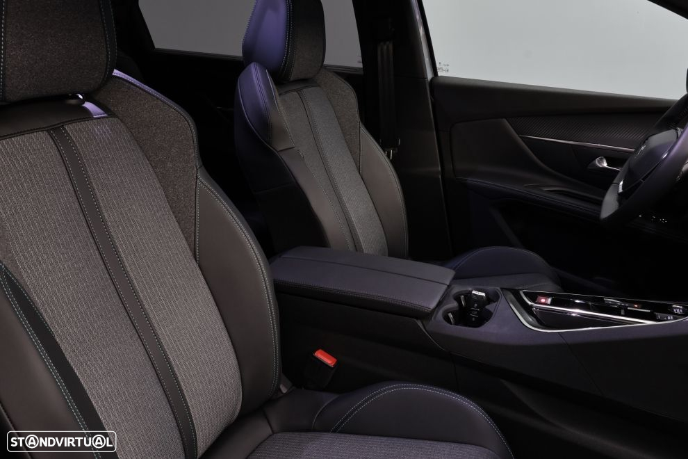 Peugeot 5008 1.2 PureTech Allure Pack EAT8 - 21
