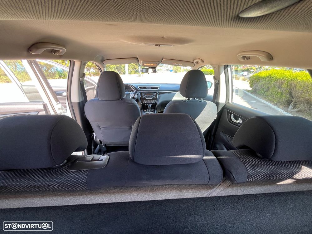 Nissan Qashqai 1.6 dCi Xtronic ACENTA - 14