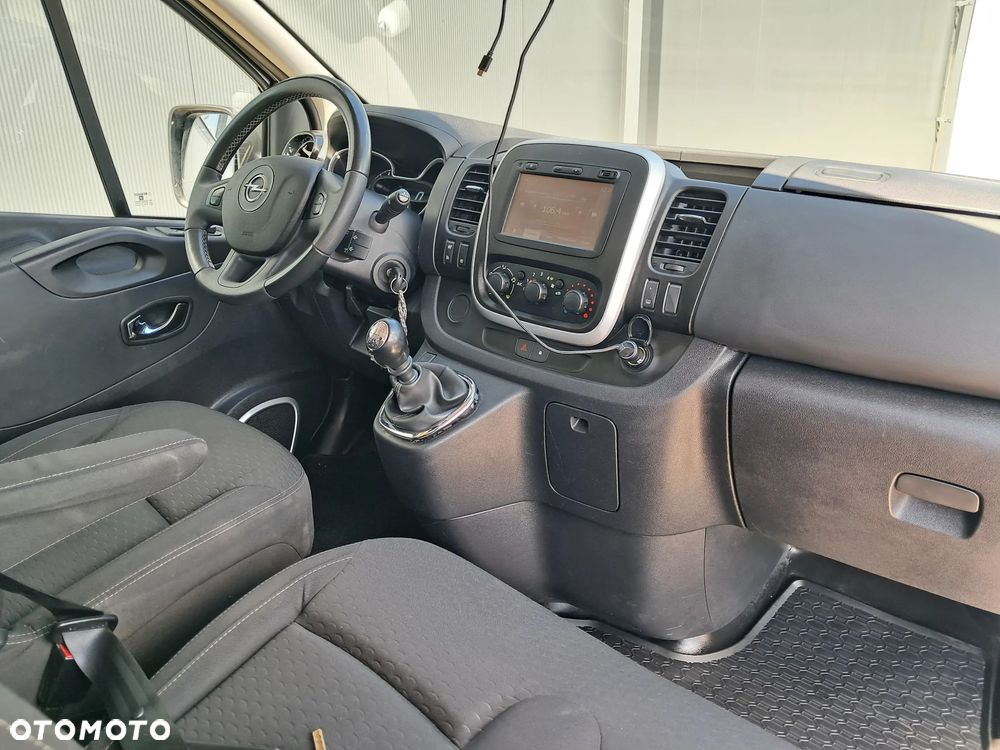 Opel Vivaro L2H1 2,9t Sport - 8