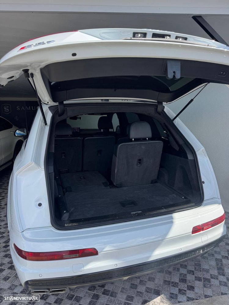 Audi SQ7 4.0 TDI V8 quattro Tiptronic 7L - 18