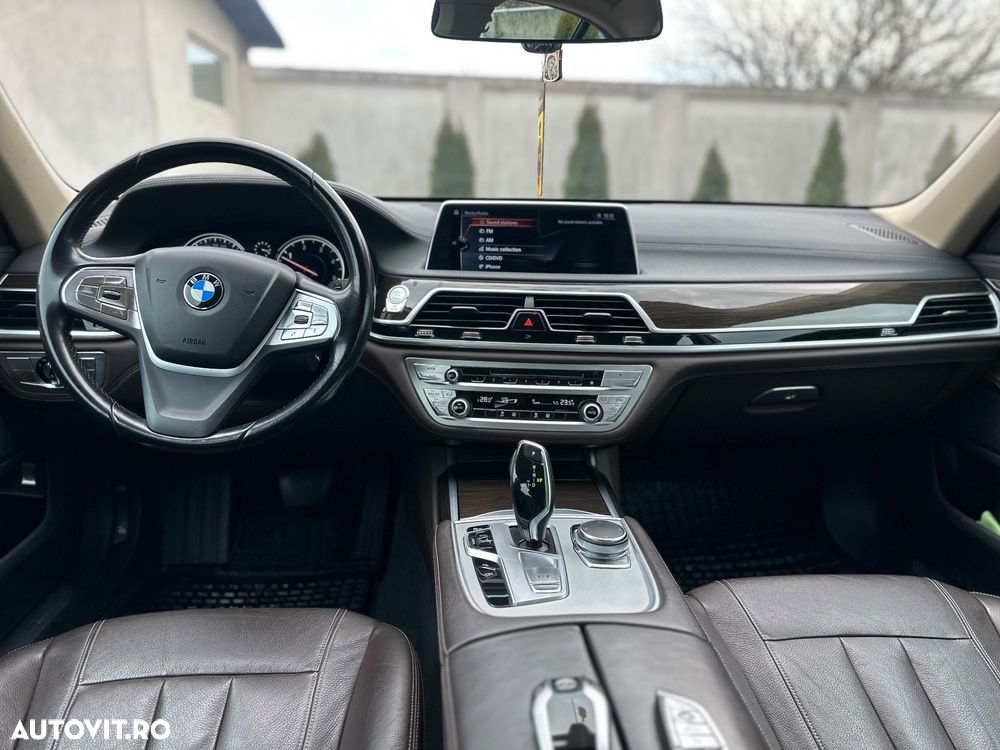BMW Seria 7 730Ld xDrive - 12