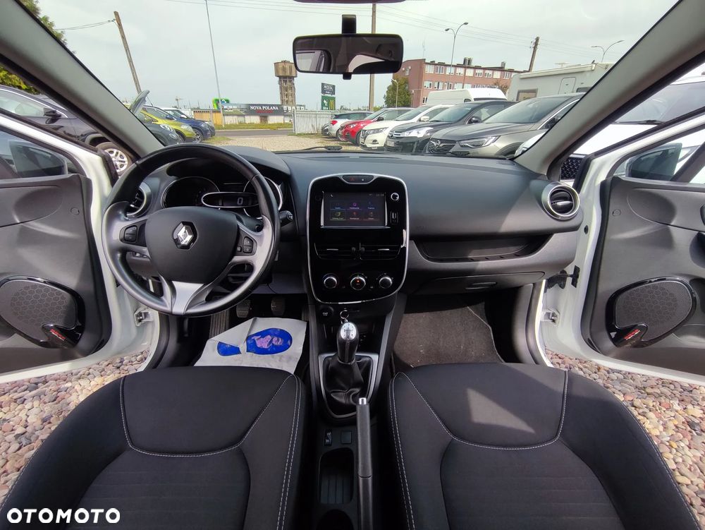Renault Clio - 24