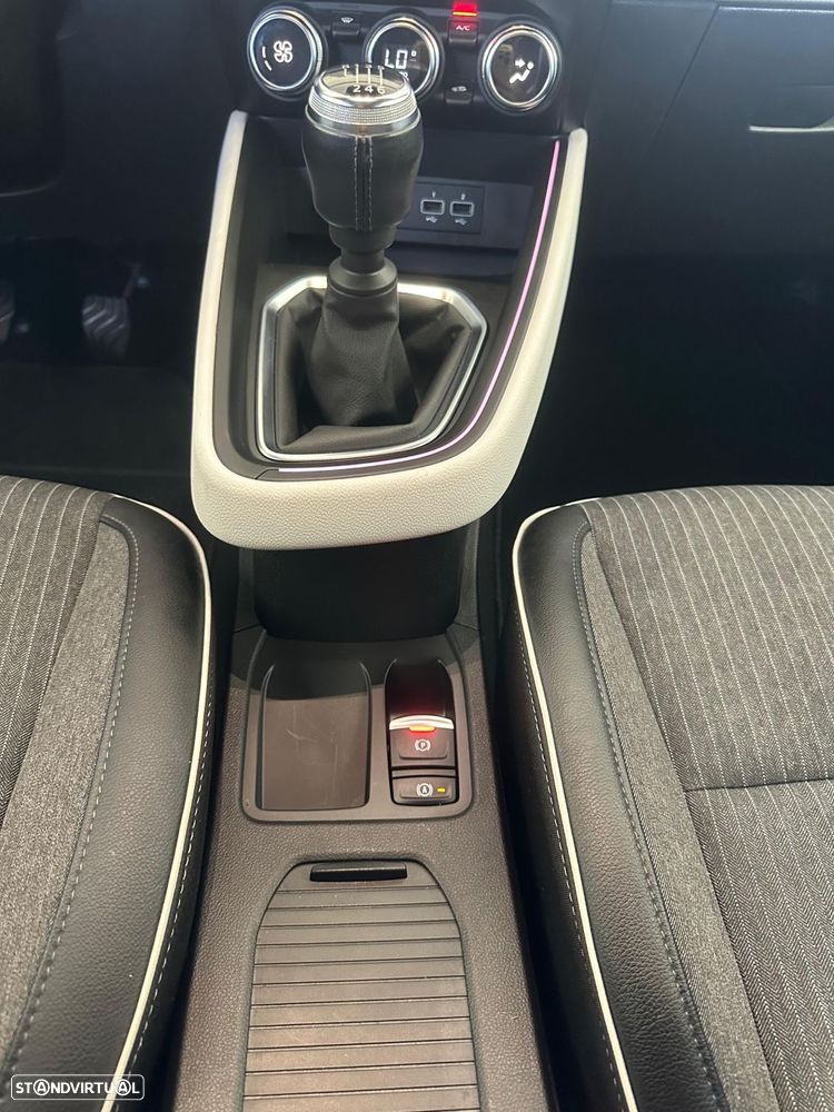 Renault Clio 1.0 TCe Techno Bi-Fuel - 23