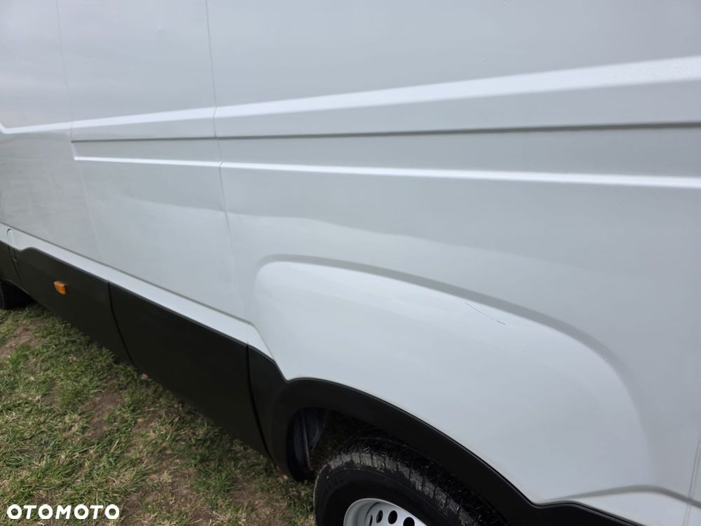 Iveco DAILY - 13