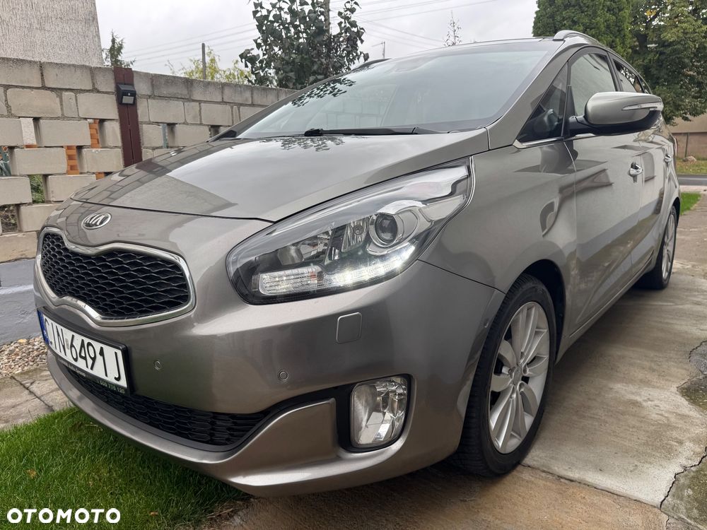 Kia Carens 2013 photo 2