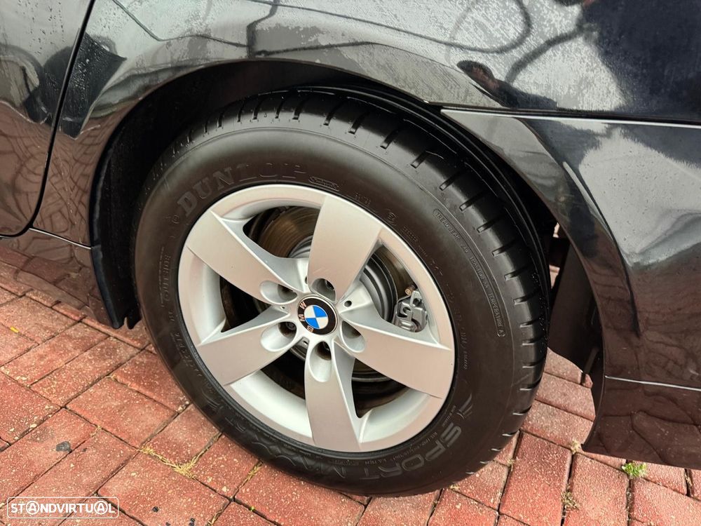 BMW 520 d Touring Executive - 17