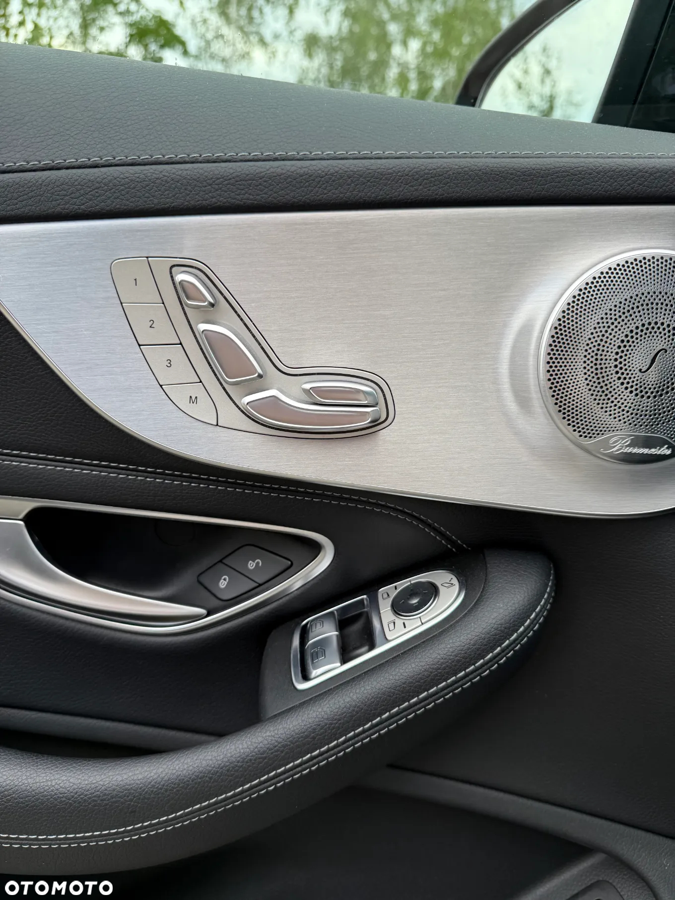 Mercedes-Benz Klasa C 300 Coupe 9G-TRONIC Night Edition - 15