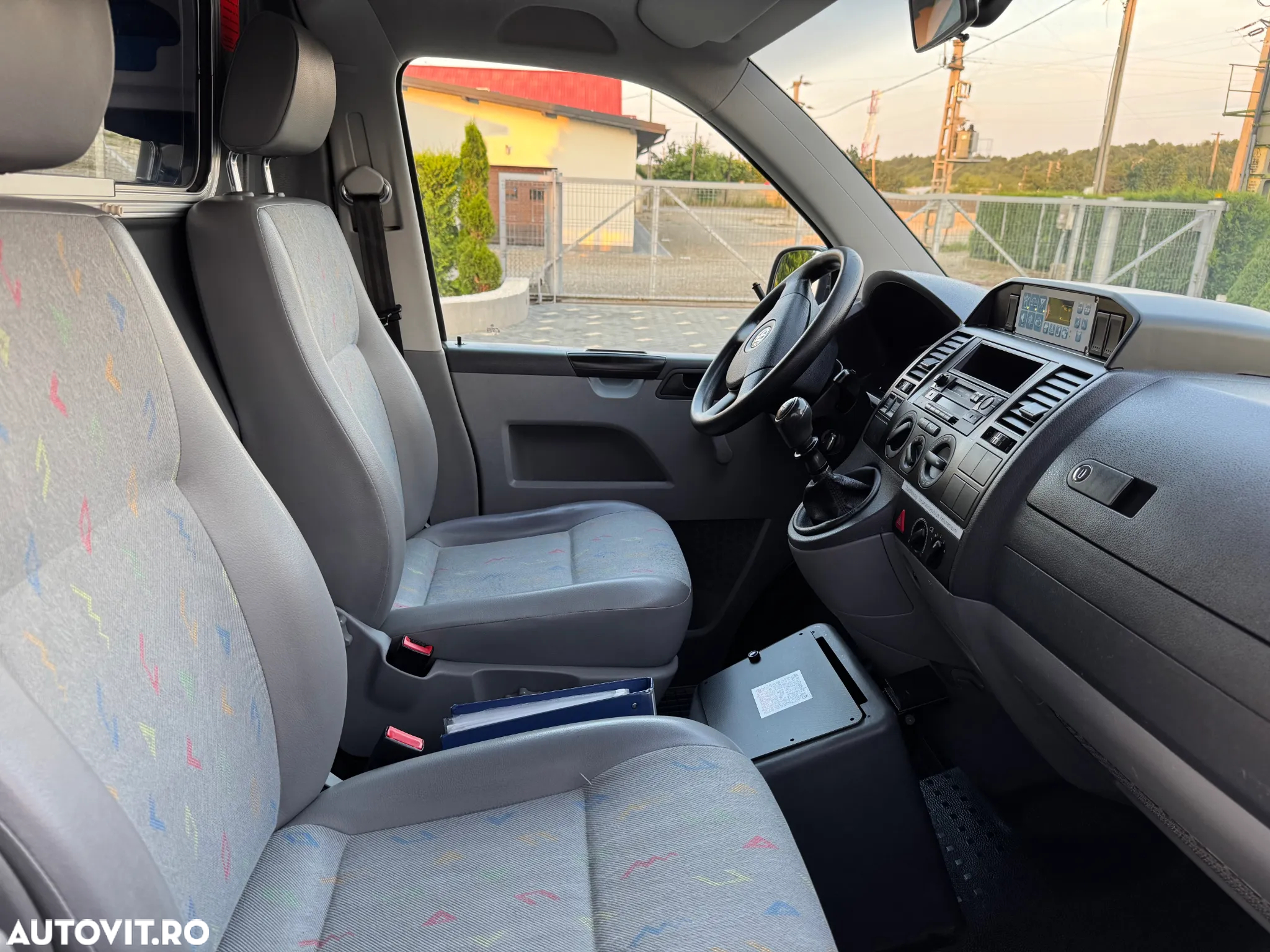 Volkswagen TRANSPORTER T5 - 6