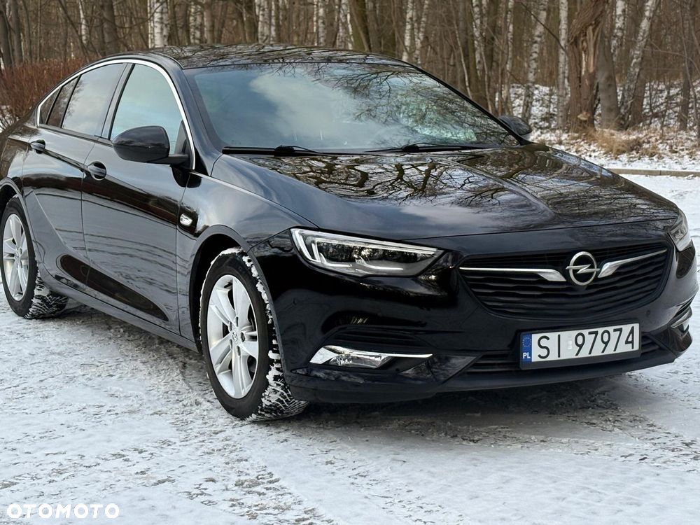 Opel Insignia - 1