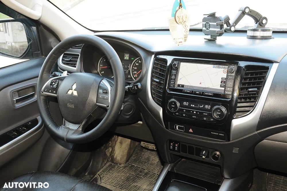 Mitsubishi L200 Double Cab Instyle Aut. - 16