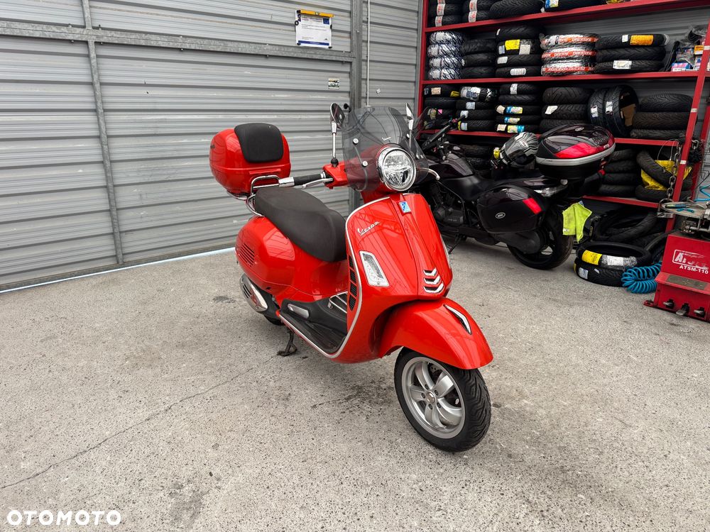 Vespa GTS - 1