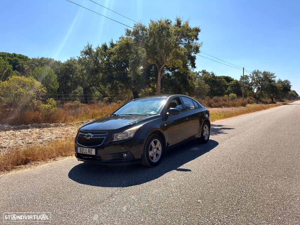 Chevrolet Cruze 1.6 LS - 1
