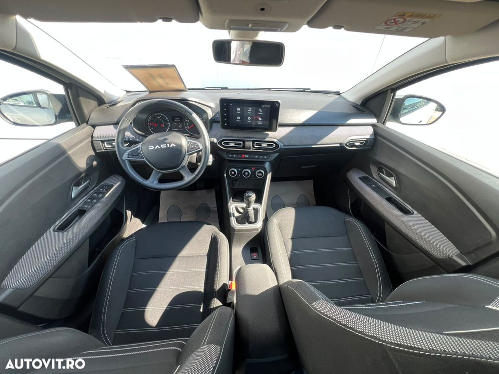 Dacia Logan TCe 90 MT6 Prestige - 7