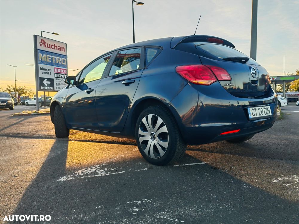 Opel Astra - 14