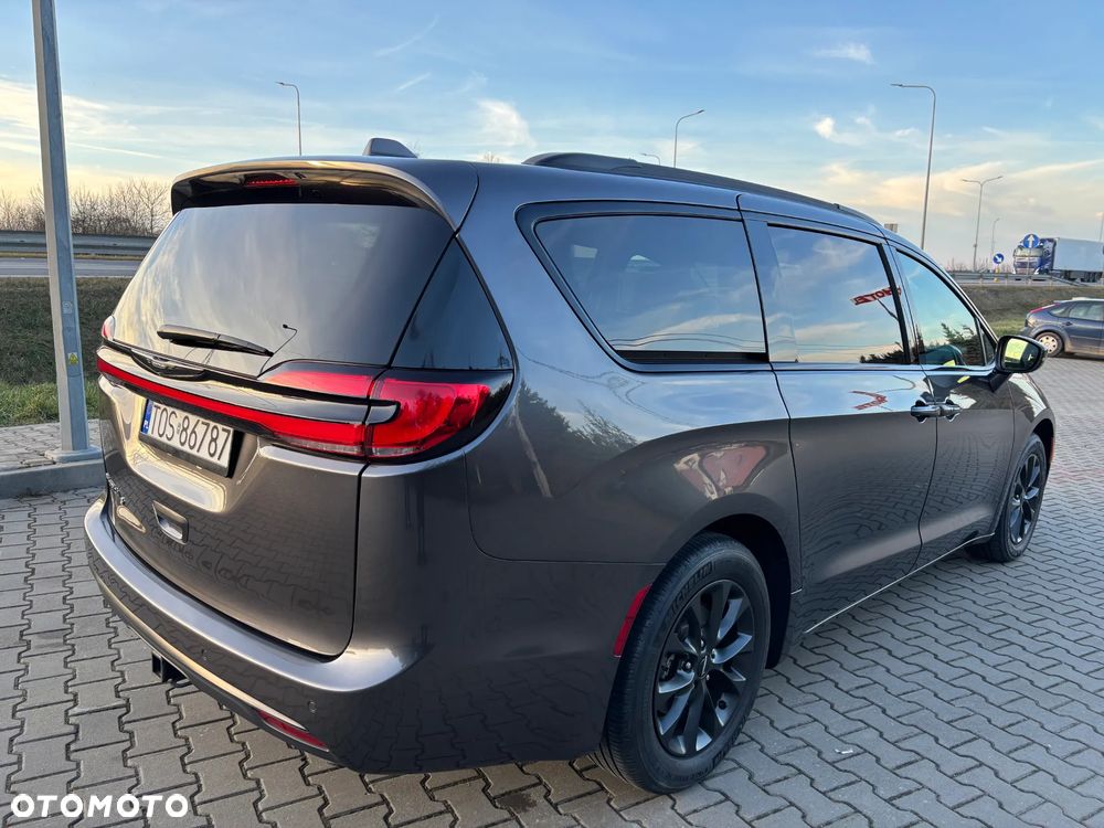 Chrysler Pacifica 2021 photo 3