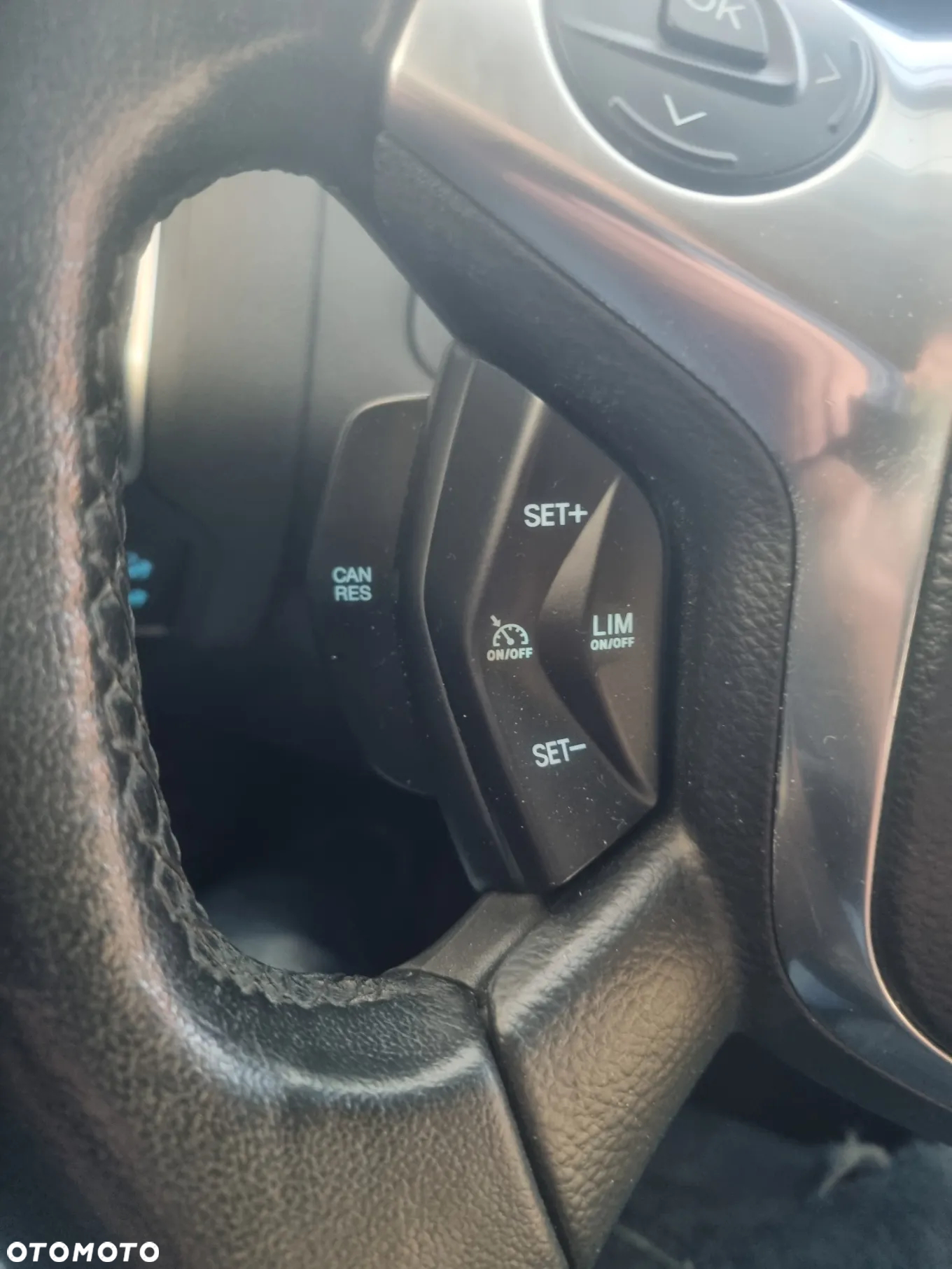 Ford Focus 1.0 EcoBoost Titanium - 10