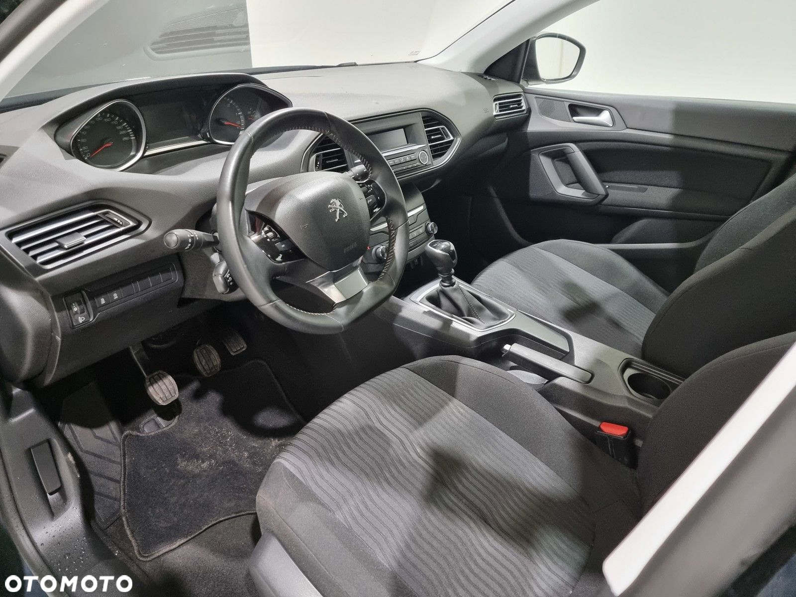 Peugeot 308 - 26