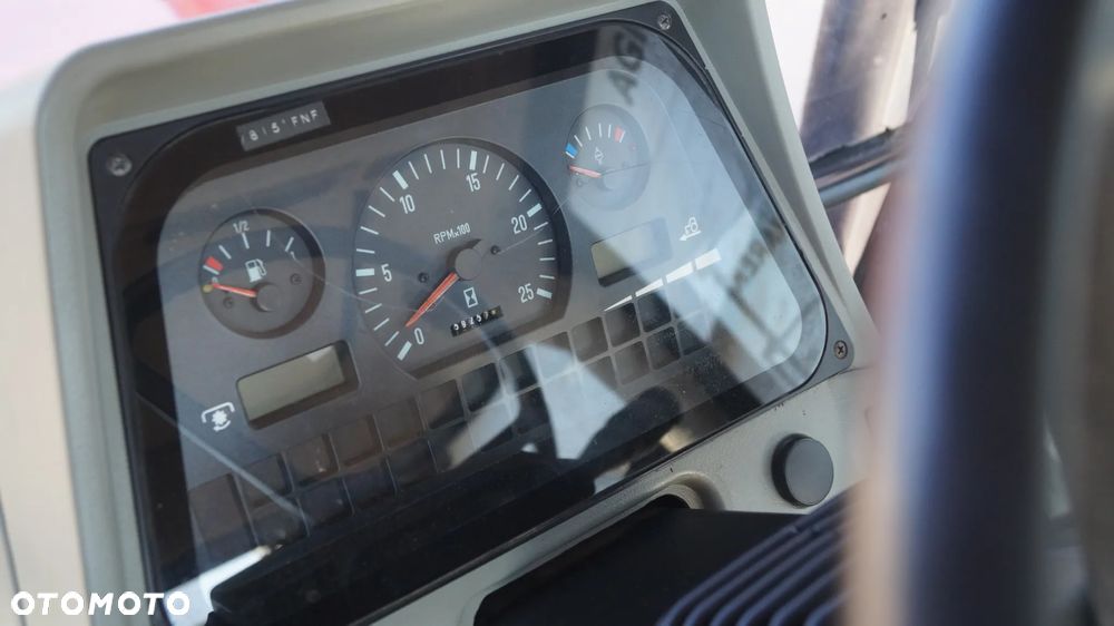 Massey Ferguson 8110 - 10