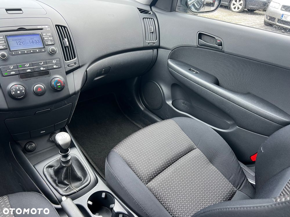 Hyundai i30 1.6 blue Style - 18
