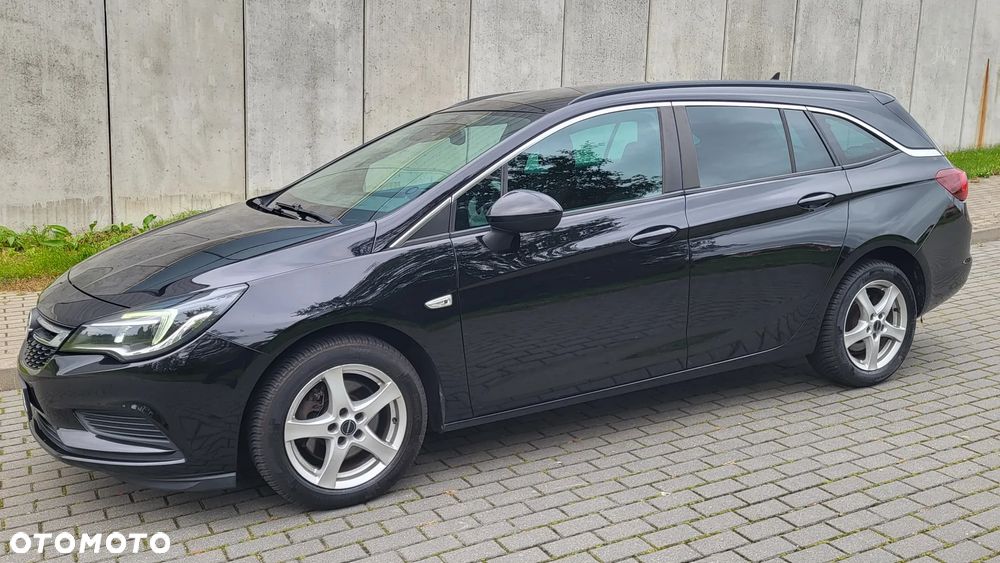Opel Astra 1.6 D (CDTI) Start/Stop Dynamic - 1