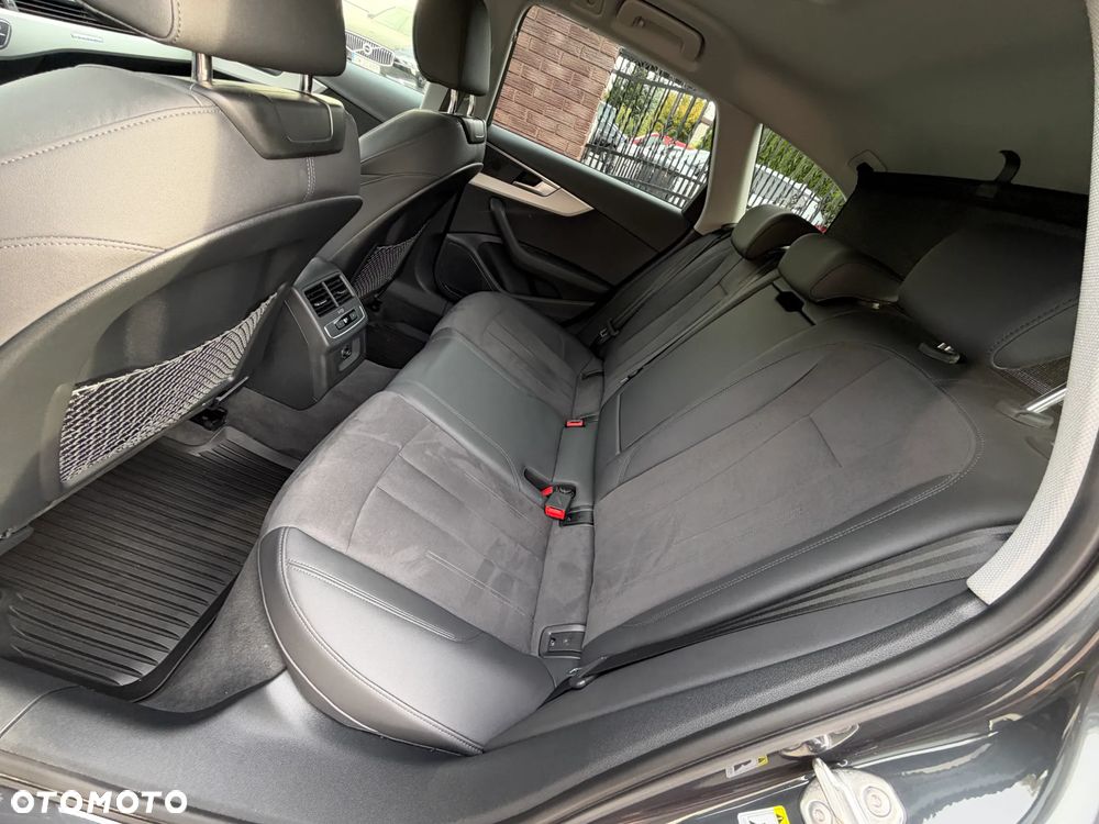 Audi A4 Avant 40 TFSI mHEV Quattro Advanced S tronic - 31