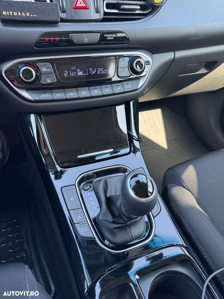 Hyundai i30 1.5 T-GDI 140CP 7DCT MHEV Highway - 22