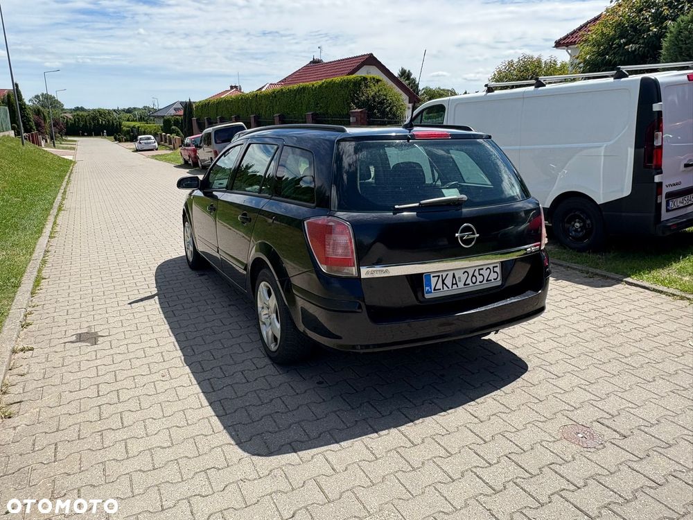 Opel Astra 1.9 CDTI Enjoy - 8