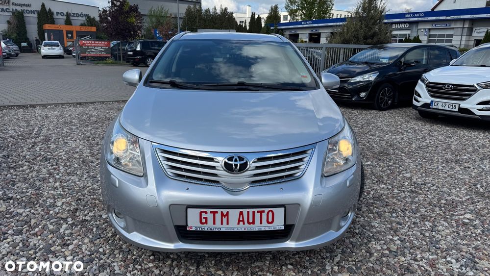 Toyota Avensis 1.8 Sol NAVI - 24