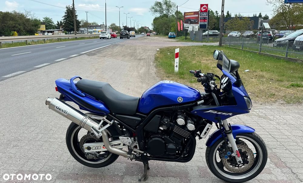 Yamaha FZS - 13