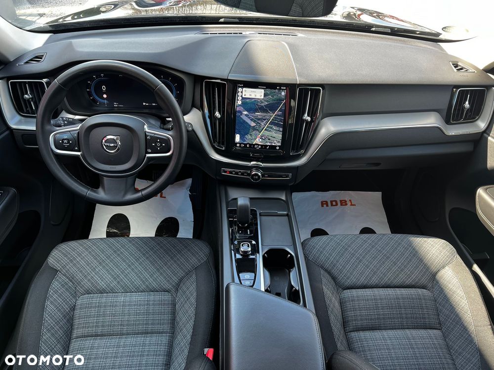 Volvo XC 60 B4 D Core - 11