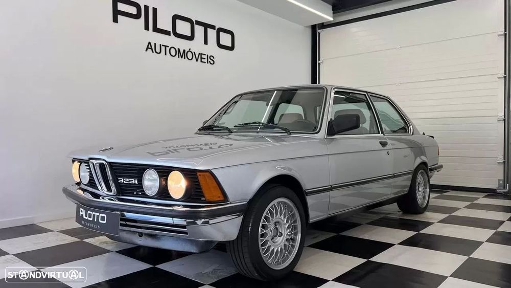 BMW 323 - 1