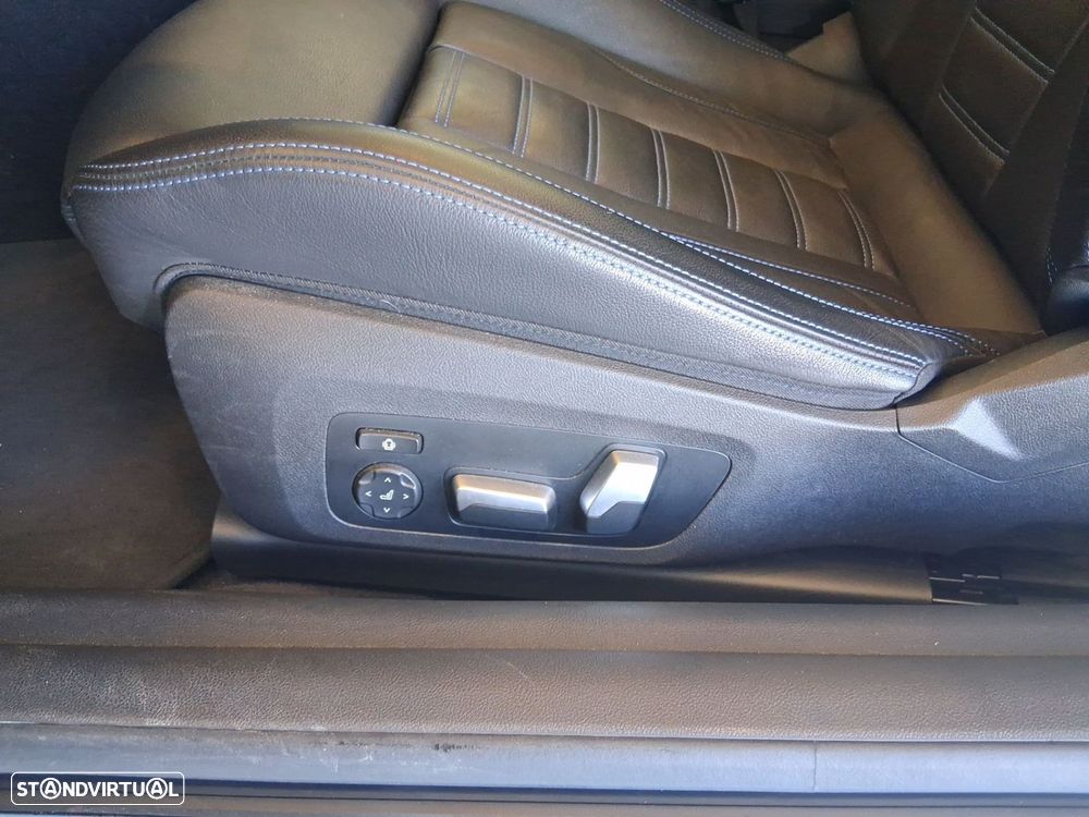BMW 420 d Pack Desportivo M Pro Auto — fotografia 14
