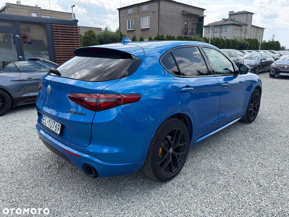 Alfa Romeo Stelvio 2.0 Turbo Veloce Q4 - 19