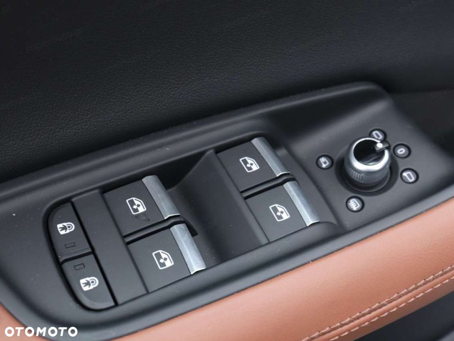 Audi Q7 50 TDI mHEV Quattro S Line Tiptr - 13