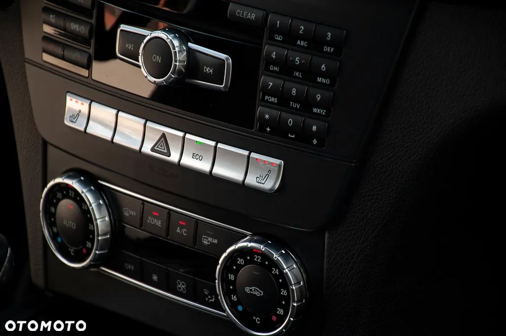 Mercedes-Benz Klasa C 180 BlueEFFICIENCY - 22