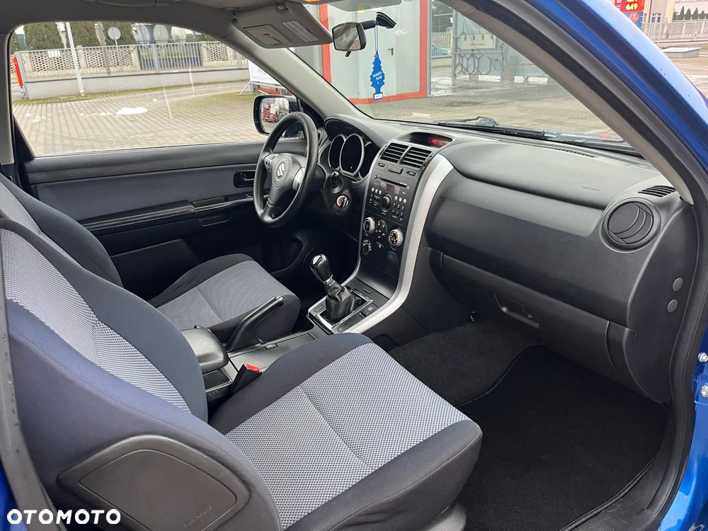 Suzuki Grand Vitara 1.9 DDiS - 10