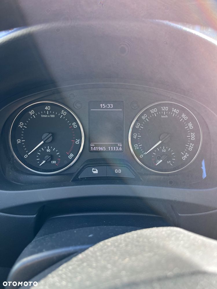 Skoda RAPID Spb 1.2 TSI Ambition - 8