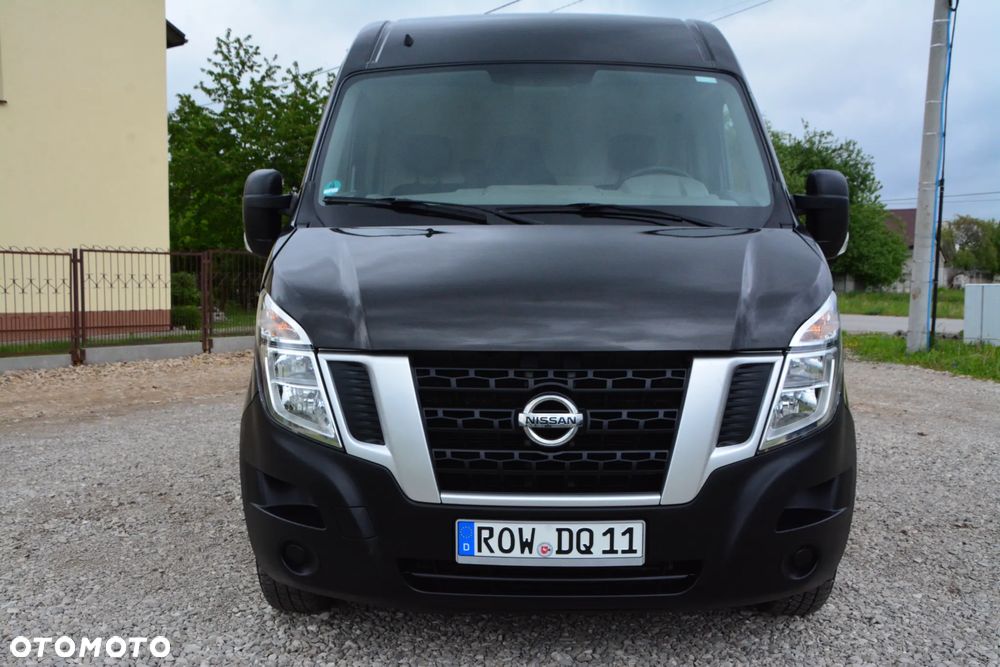 Nissan NV400 - 1