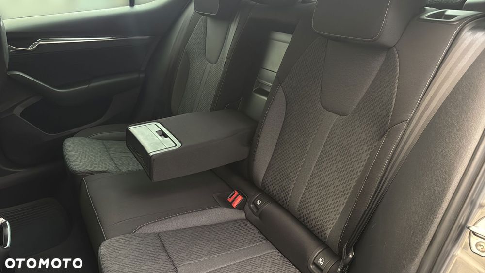 Skoda Octavia 1.5 TSI ACT Style - 13