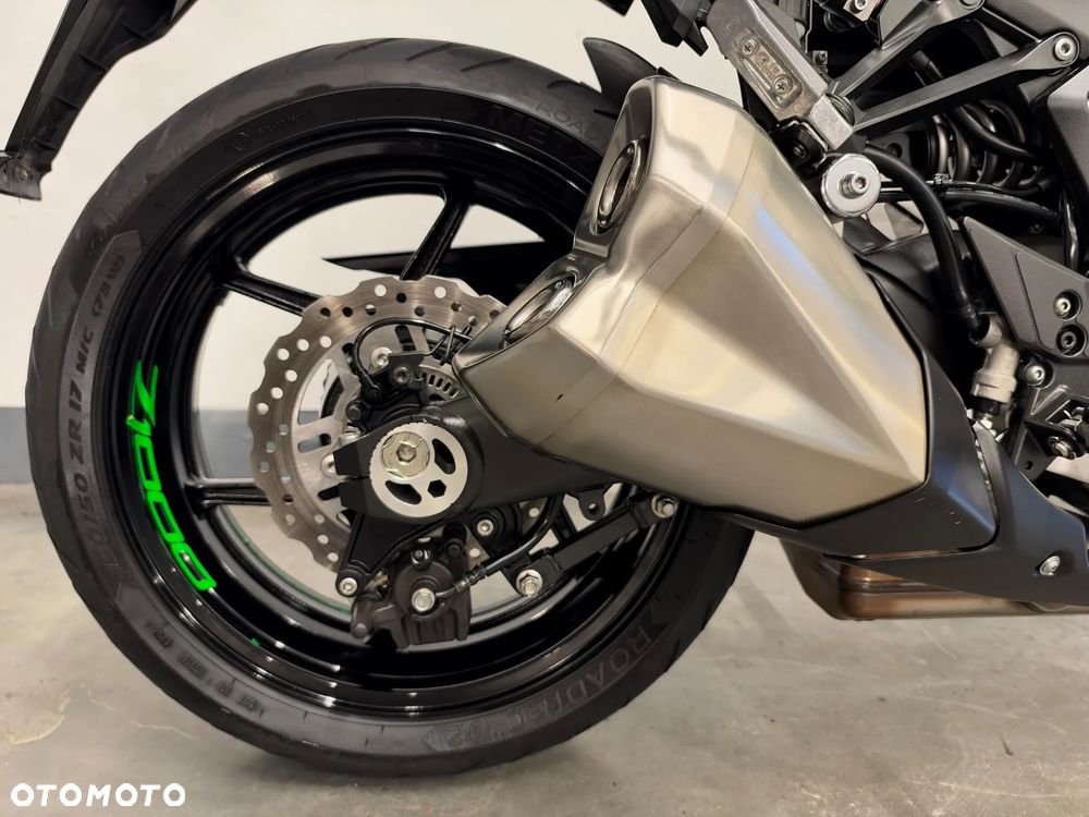 Kawasaki Z 1000 - 36