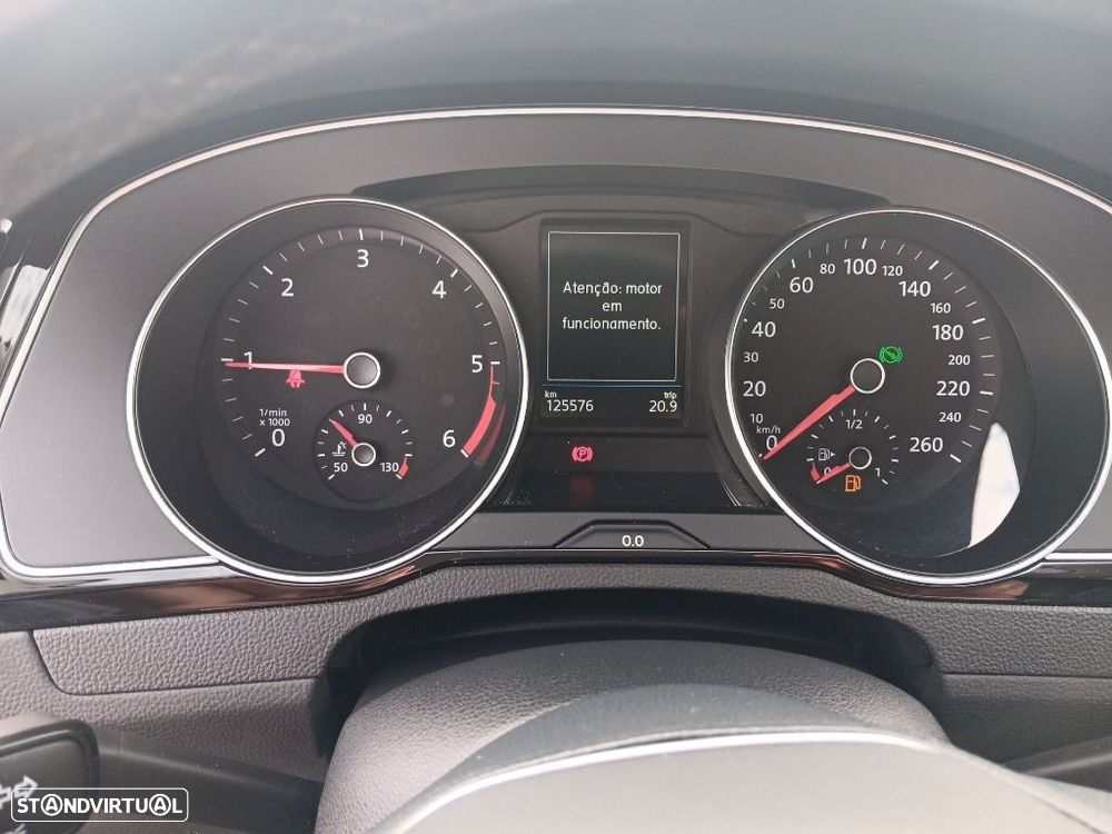 VW Passat Variant 2.0 TDI Business DSG - 13