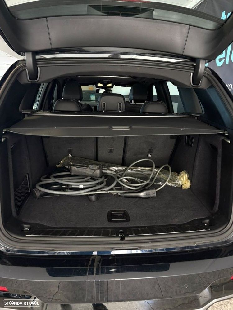 BMW iX3 M Sport Impressive - 10