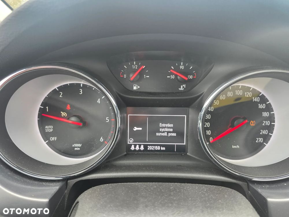 Opel Astra 1.6 CDTI Sports Tourer Active - 10