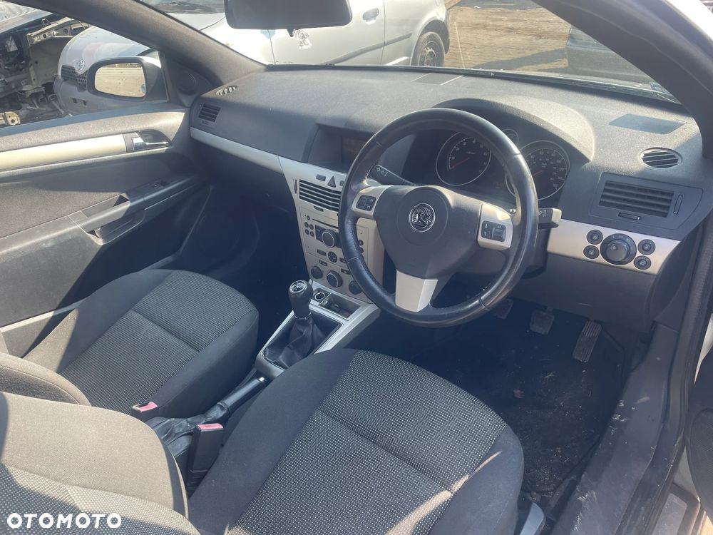 Vauxhall Astra - 9