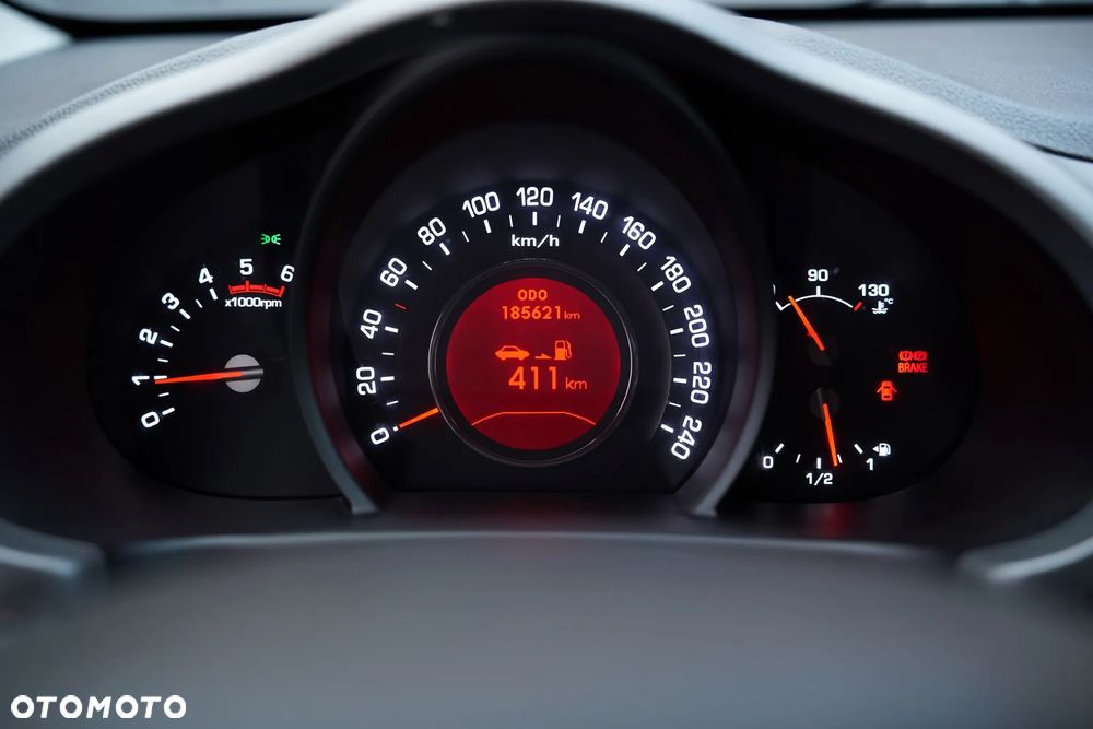 Kia Sportage 2.0 CRDI XL - 26