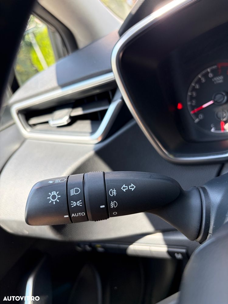 Toyota Corolla - 13