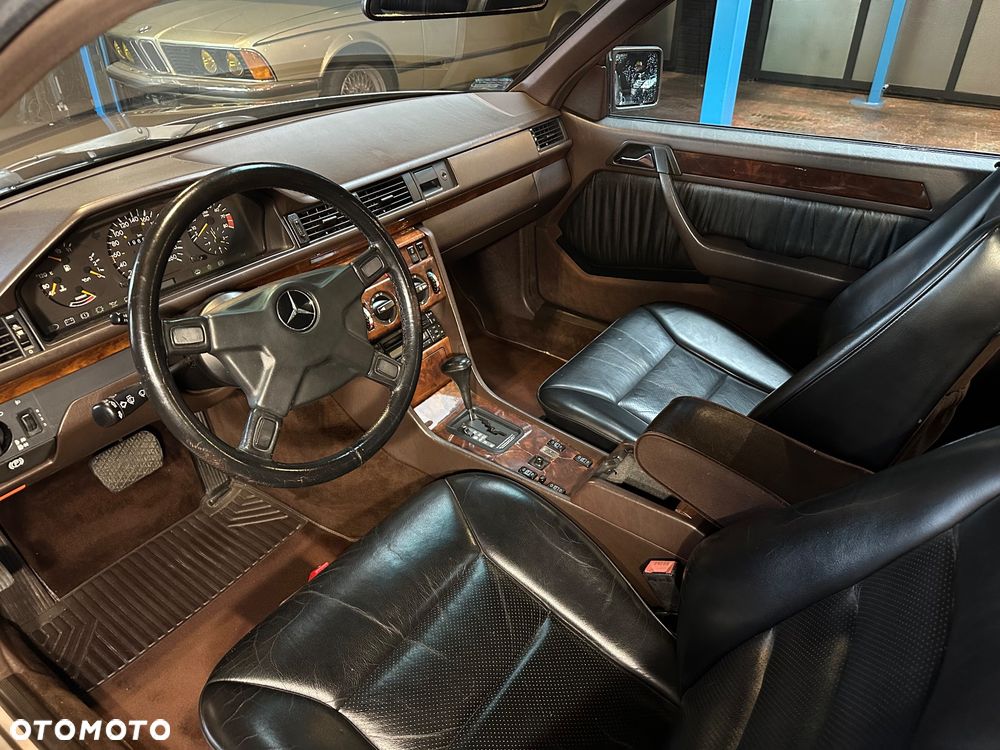 Mercedes-Benz W124 (1984-1993) - 10