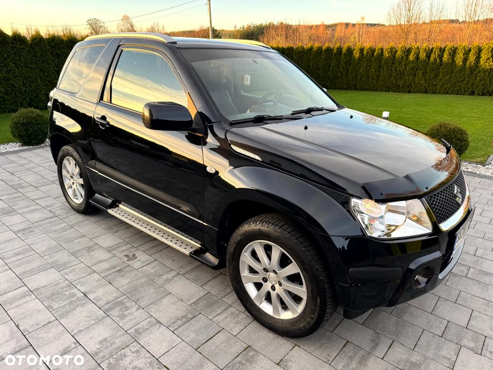 Suzuki Grand Vitara 1.6 Black&White - 3